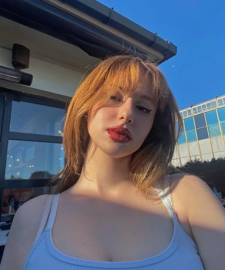Özlem - Tuzla Escort