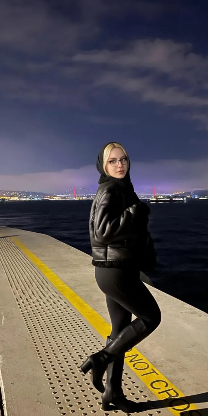 Hande - Tuzla Escort