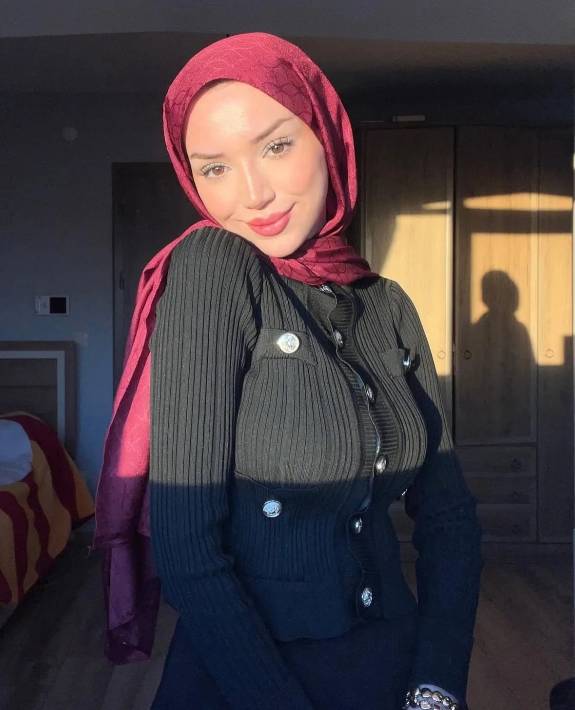 Hilal - Cami, Tuzla Escort