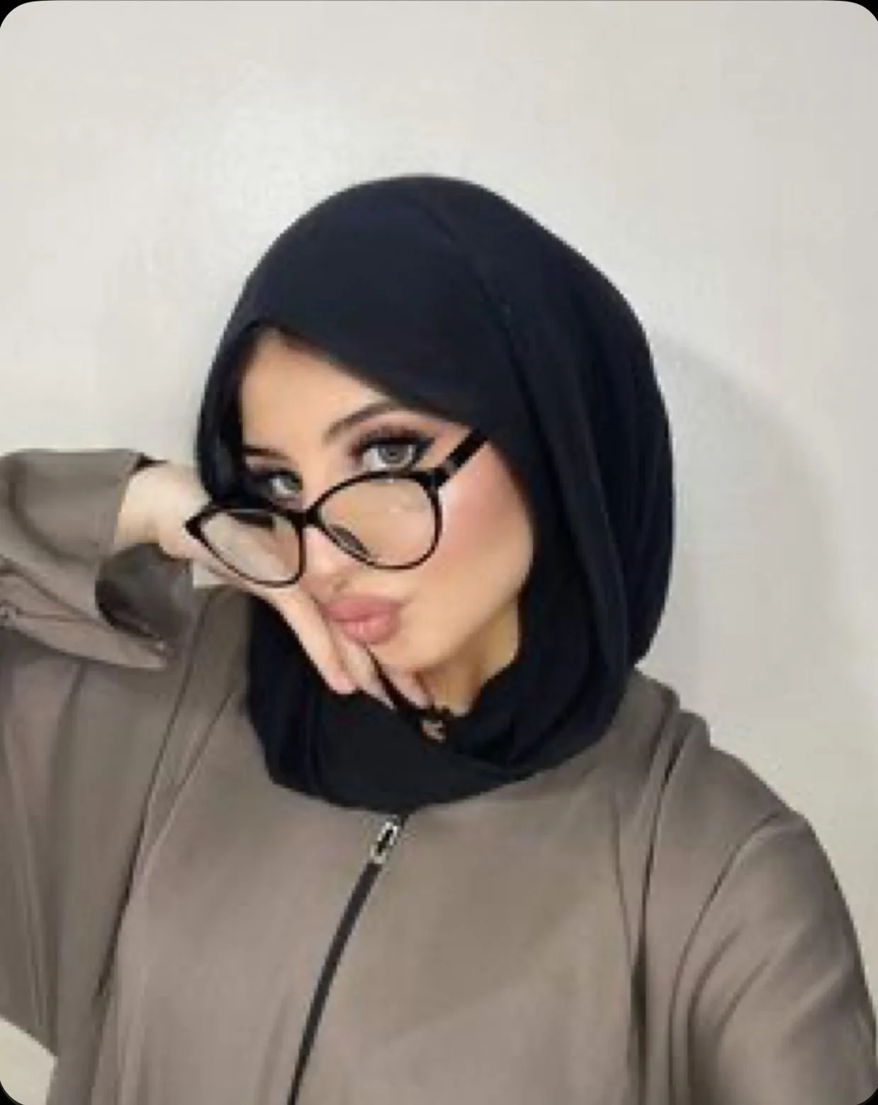 Acelya - Tuzla Escort