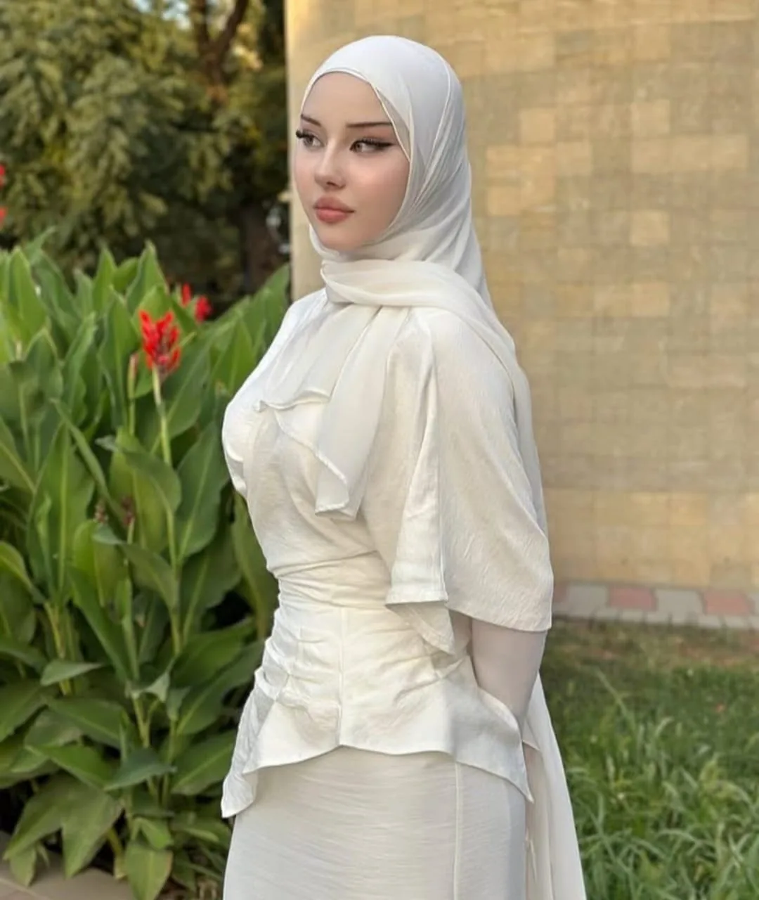 Defne - Tuzla Escort