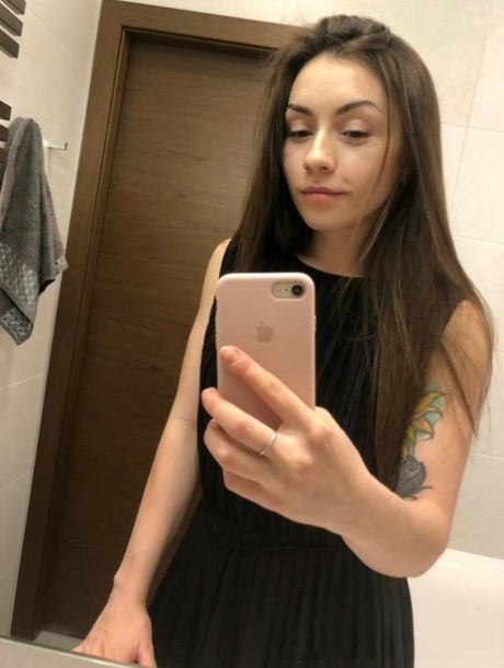Tuzla Sahil Kaliteli Otelde Görüşen Seksi Güzeliniz Çıtır Pınar